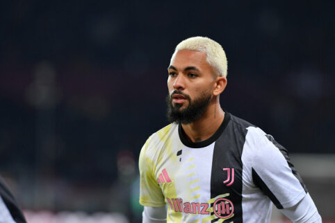 &bdquo;Chelsea&ldquo; ketina įsigyti D. Luizą, saugą i&scaron; &bdquo;Juventus&ldquo;