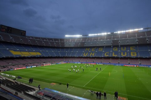 Žiūrėkite: lietus užliejo renovuoto &bdquo;Camp Nou&ldquo; stadiono tribūnas