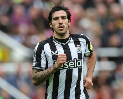 S. Tonali gali papildyti Arsenal klubo gynėjų grandį