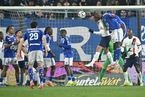 &bdquo;Chelsea&ldquo; susigrąžino i&scaron; RC Strasbourg klubo paskolintą gynėją M. Sarrą