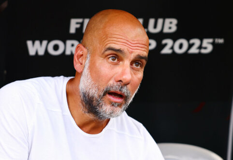 P. Guardiola: &bdquo;Futbolas nėra žaidžiamas vienu keliu, todėl prisitaikau&ldquo;
