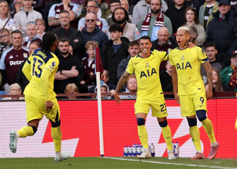Tottenham i&scaron;trūko i&scaron; i&scaron;kritimo zonos